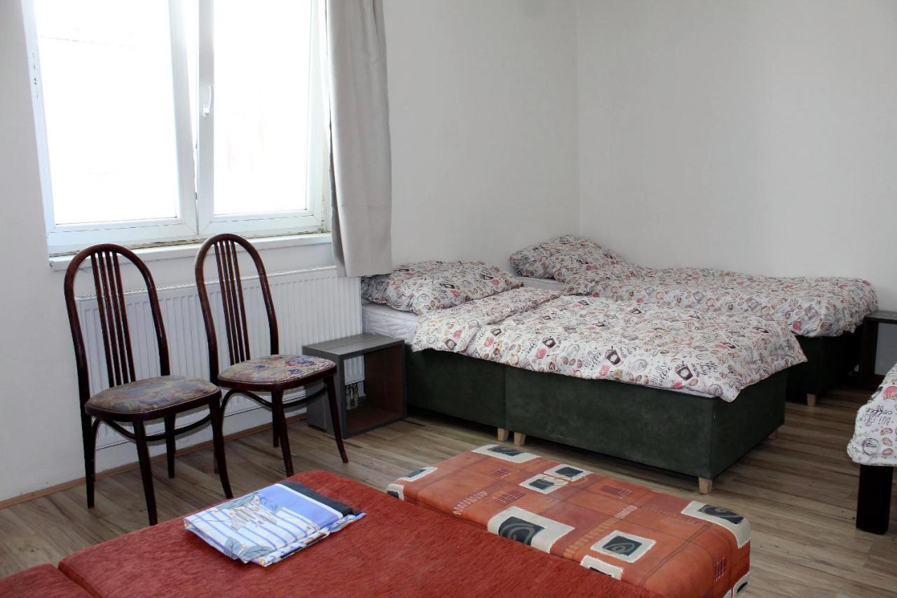 Dusan Apartments Orlová 外观 照片